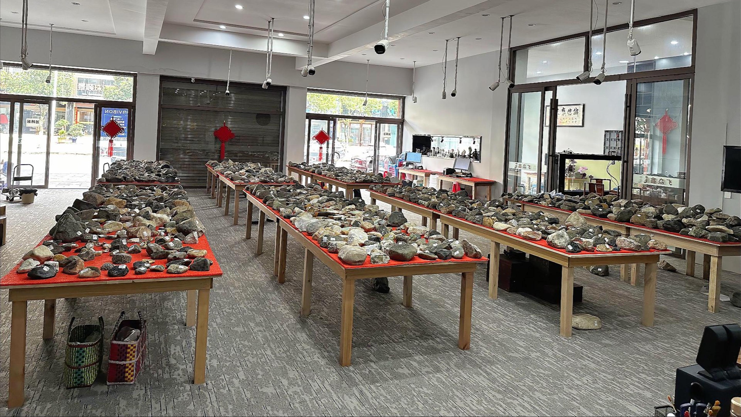 老苏翡翠料场